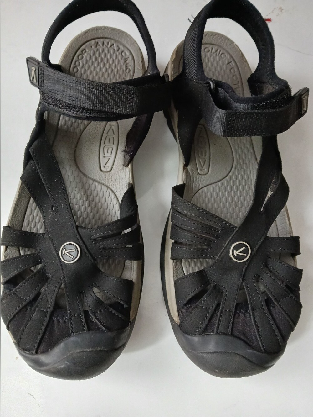 KEEN Womens Black Outdoor Sandals Size 10